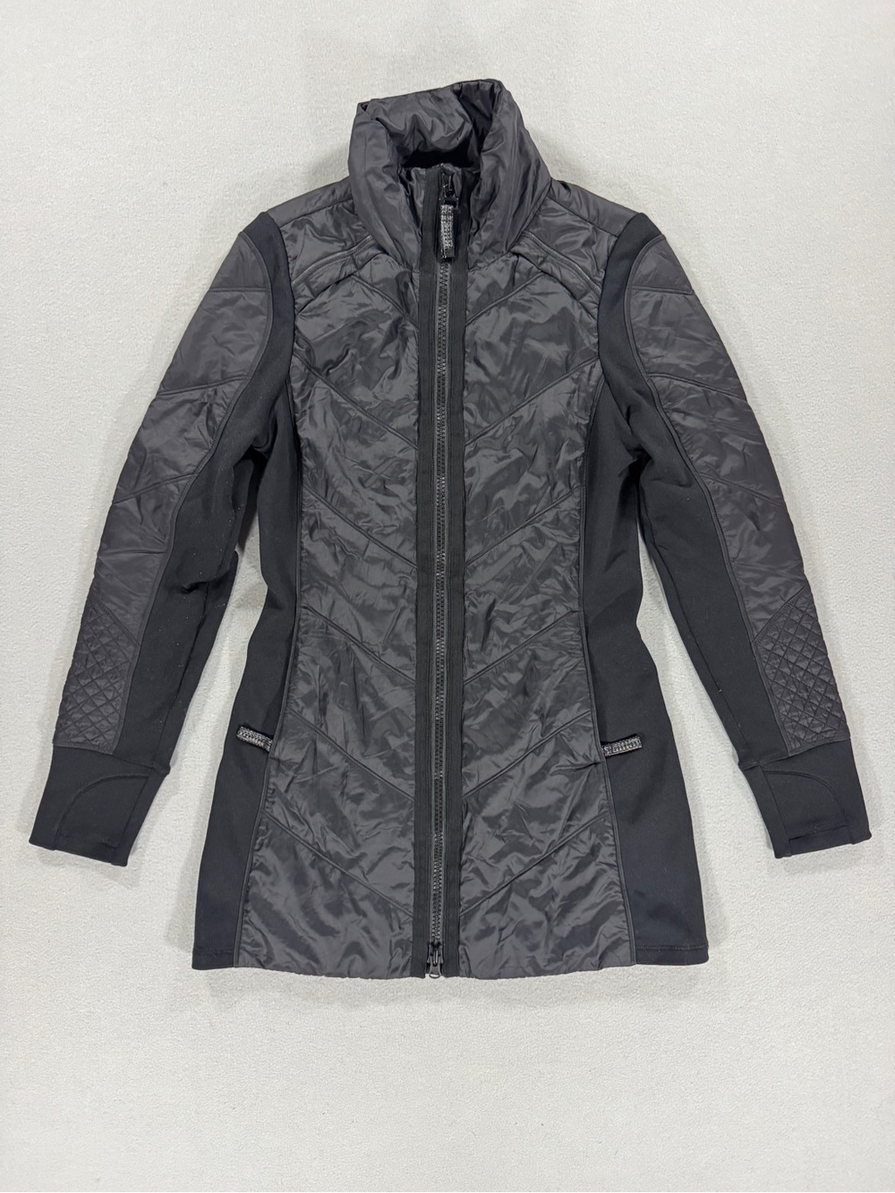 Athleta Hybrid Puffer Jacket Primaloft Quilted Thumbholes Womens XS Black